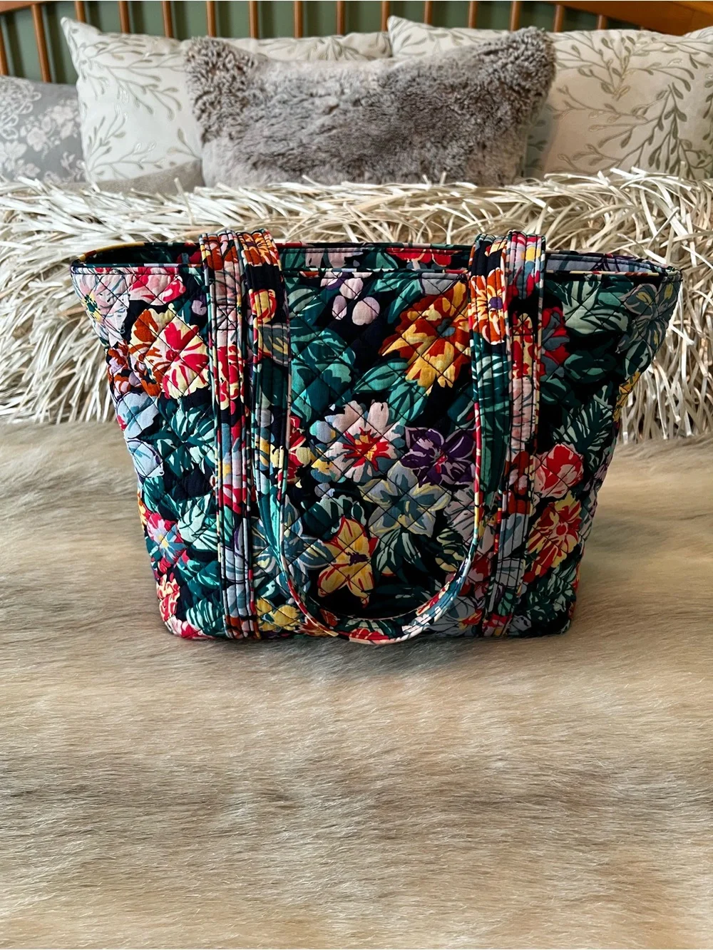 VERA BRADLEY Happy Blooms Villager Tote Floral Orange Navy Green Quilted Zip Top